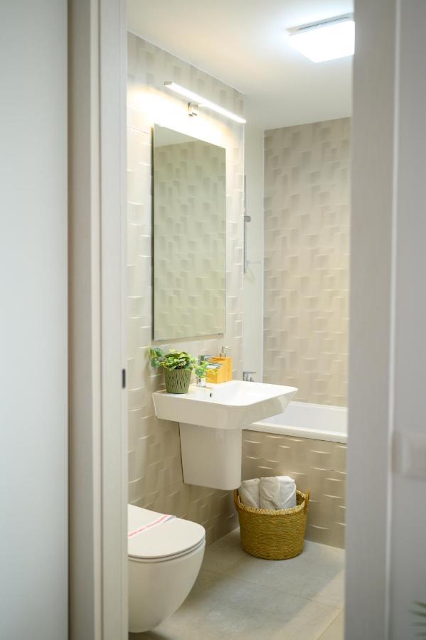 North Twin Apartment Bucureşti Ngoại thất bức ảnh