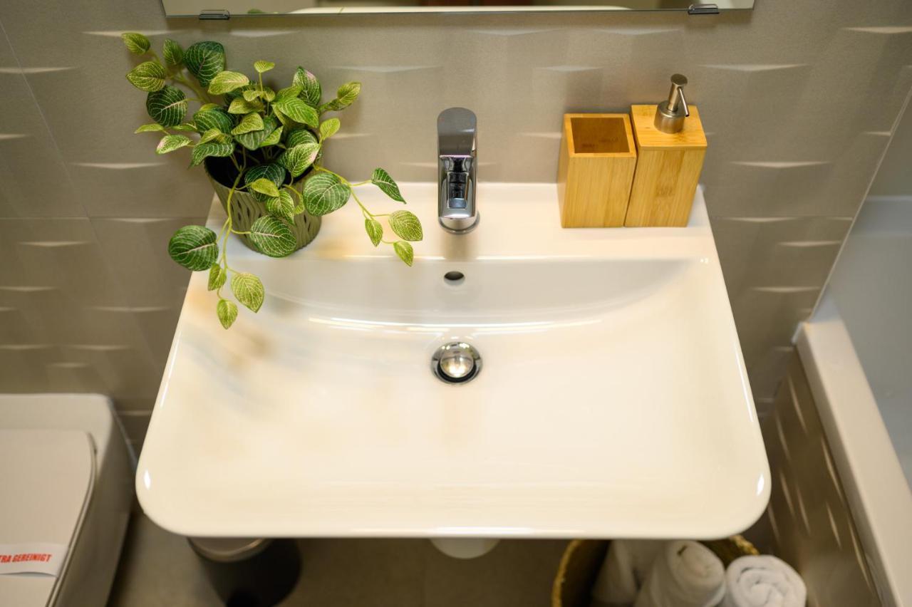 North Twin Apartment Bucureşti Ngoại thất bức ảnh